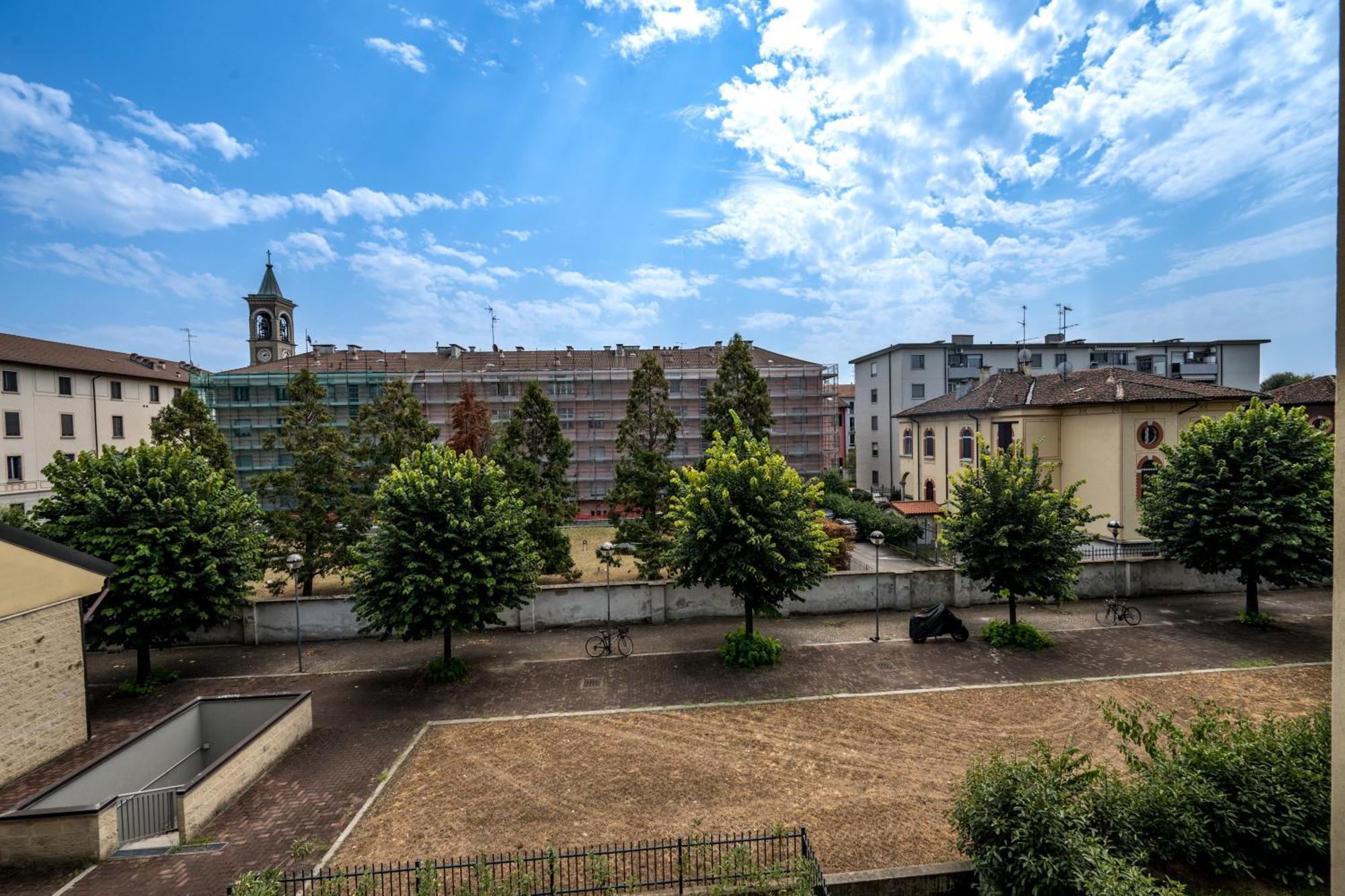 Cozy Suite Rogoredo Apartment Next To The Metro And Train Station Milano Exterior foto