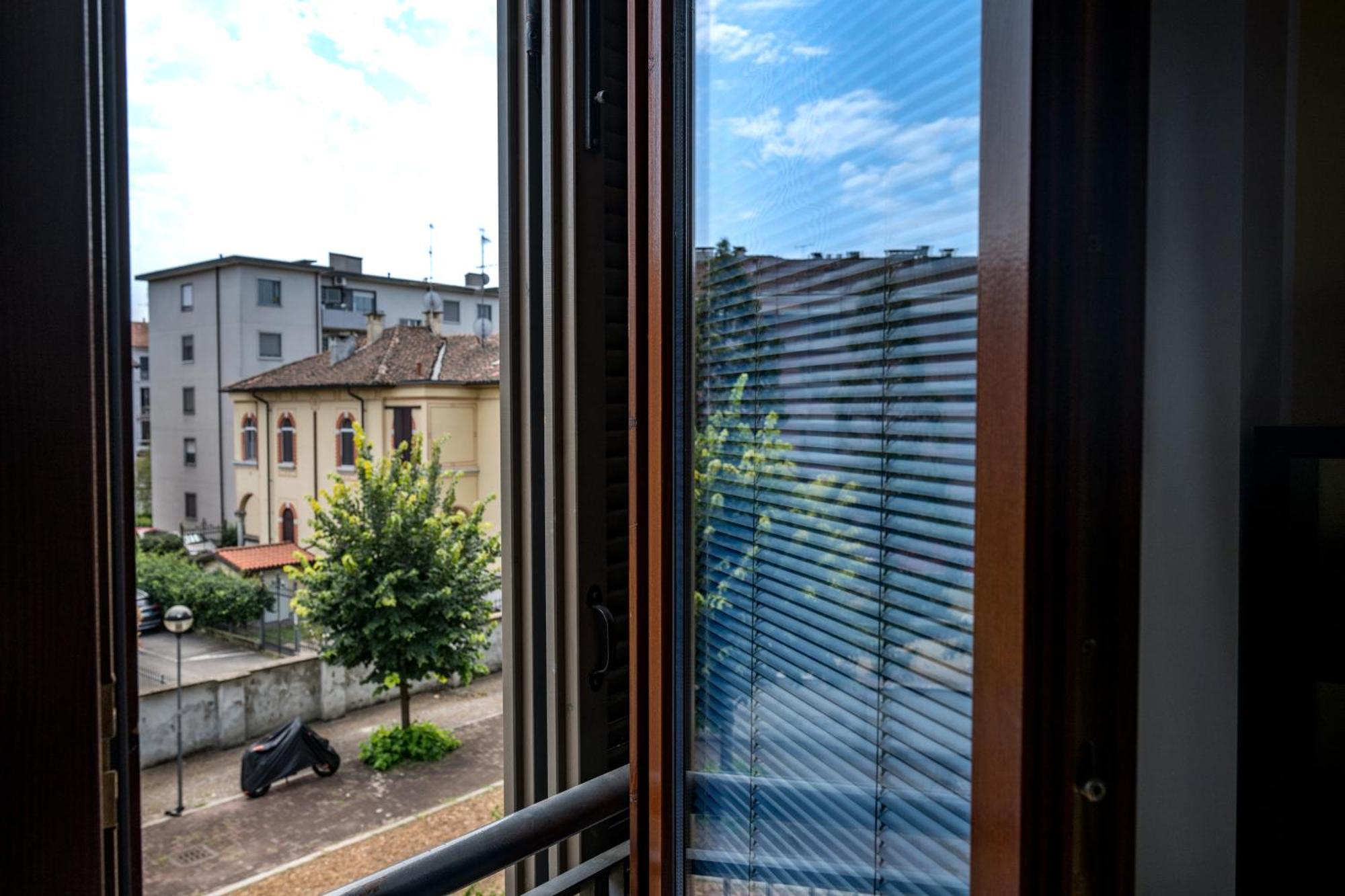 Cozy Suite Rogoredo Apartment Next To The Metro And Train Station Milano Exterior foto